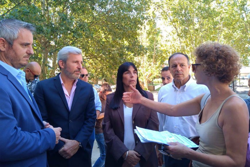 Cae en picada la coparticipación y se agrava la asfixia a las provincias: En el entorno de Frigerio suben de tono las críticas a Milei