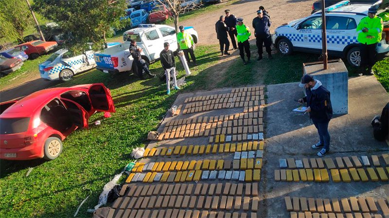 Penas de 5 y 6 años para narcos interceptados en Ruta 1, cerca de Chajarí: Huían con un cargamento de 429 kilos de droga