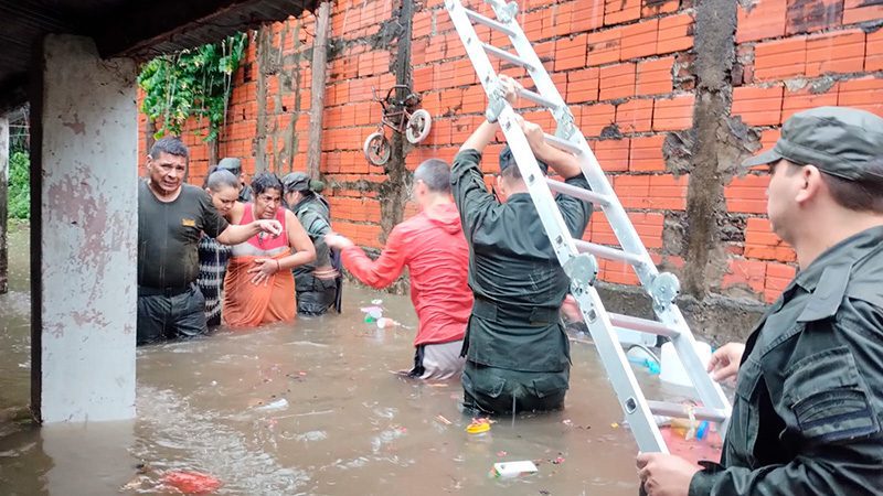 Corrientes sufre «la peor catástrofe natural» por inundaciones tras un temporal