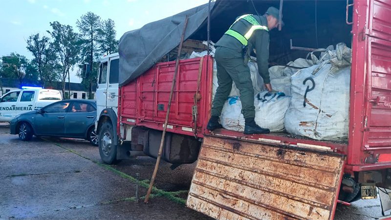 Bajo un temporal en Ruta 14, Gendarmería incautó más de 2800 kilos de alambre de cobre: cargamento valuado en casi $800 millones