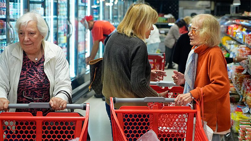 Según el INDEC, la inflación de agosto fue de 1,9% y acumuló 33,6% en los últimos doce meses