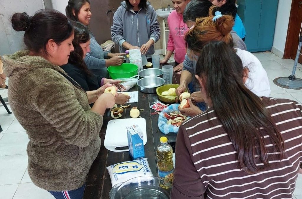 Abren inscripciones para talleres de cocina para adultos y niños en Villa del Rosario