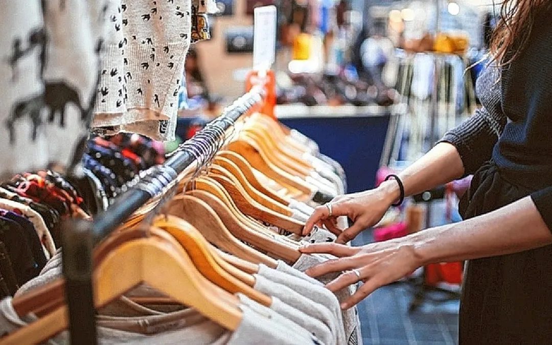 “Un mes para el olvido»: las ventas en comercios minoristas cayeron en febrero 25,5% interanual