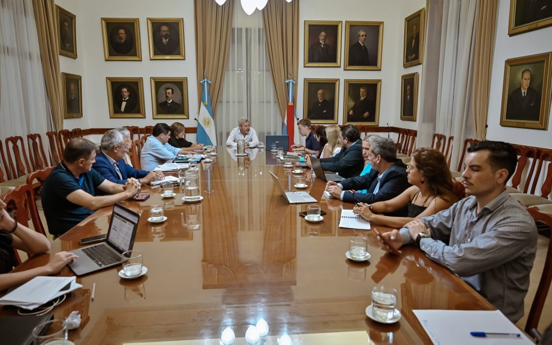 Frigerio repasó junto a Fregonese el Plan Educativo Provincial