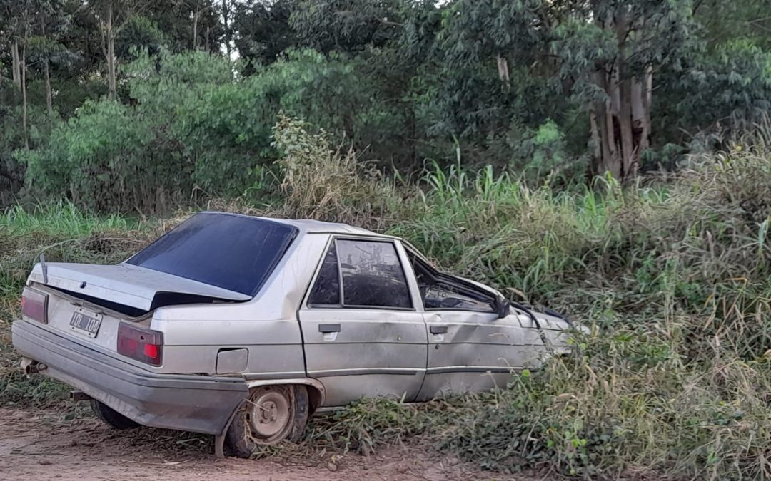 Chajarí: Un auto despistó y volcó en Ruta 1
