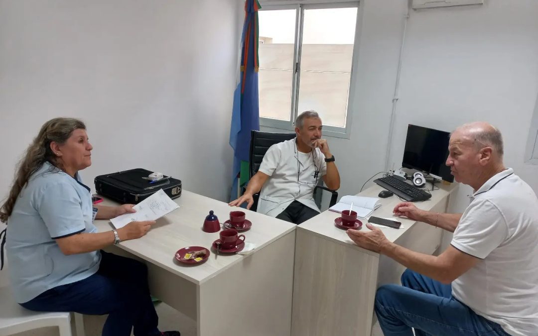 Directivos del hospital Santa Rosa se reunieron con el vocal de CAFESG, Miguel Piana