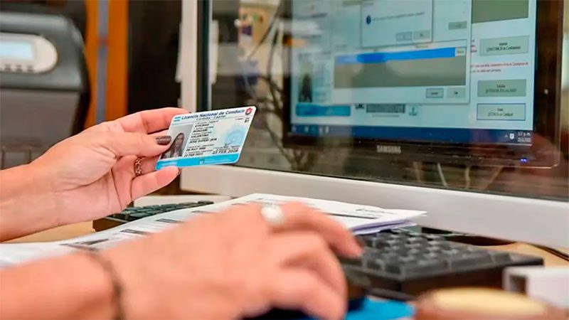 Robaron la base de datos de todas las licencias de conducir del país