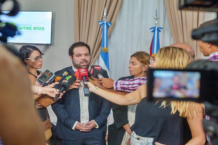 El gobierno provincial manifestó sorpresa por el paro docente y ratificó que se descontará la ausencia