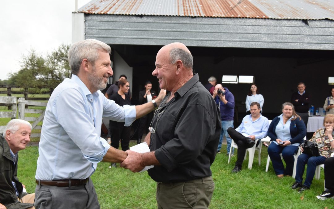 La provincia entregó a productores fondos nacionales que logró destrabar