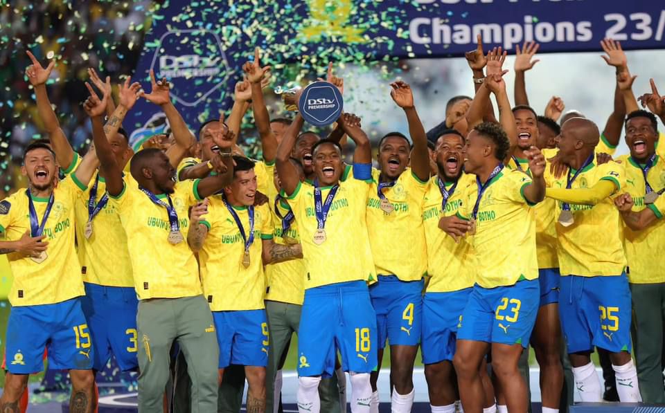 El Mamelodi Sundowns de Junior Mendieta se consagró campeón de la Liga Sudafricana