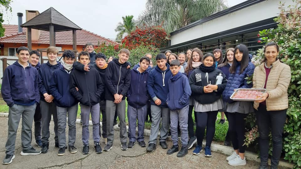 Estudiantes secundarios visitaron el Museo «Polo Olivetti»