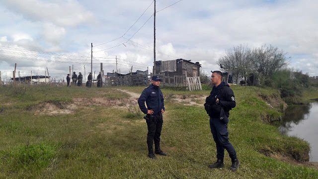 Horror en Monte Caseros: Hallan muerta a una menor de 14 años en un arroyo y confirman que fue abusada