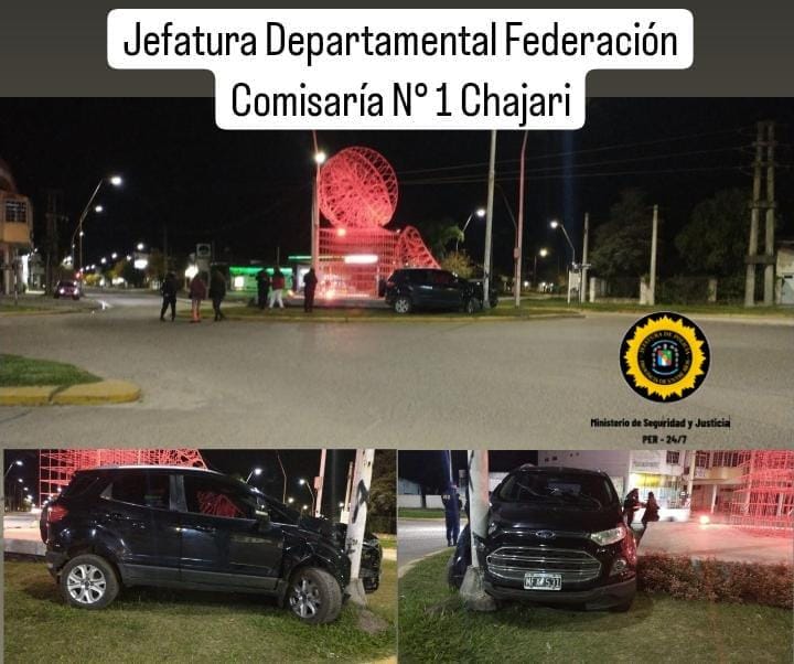 Conductora colisionó contra una columna de alumbrado público en rotonda de Chajarí: el test de alcoholemia dio positivo