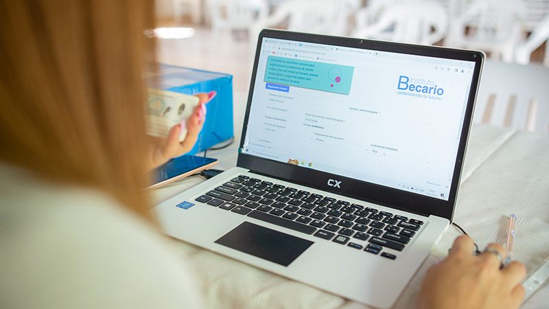 El próximo lunes comienza la inscripción para becas de nivel superior