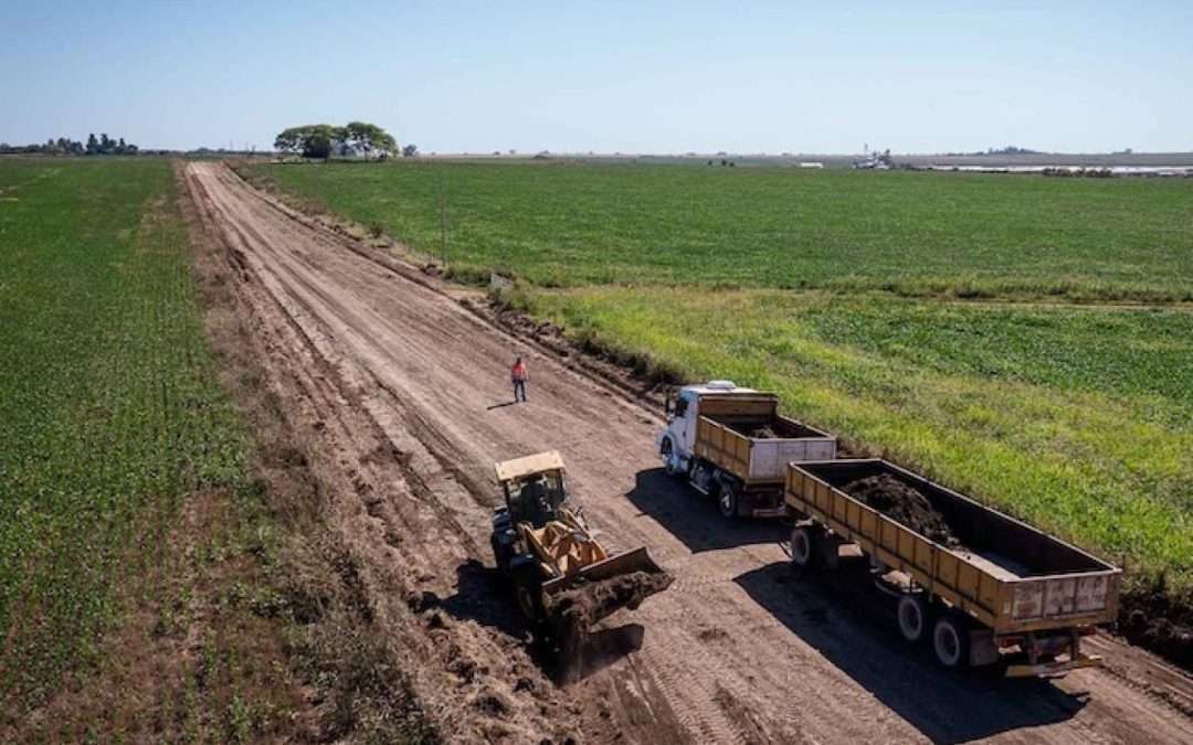 Habrá 10 mil millones extra para caminos rurales, pero afirman que no serán suficientes