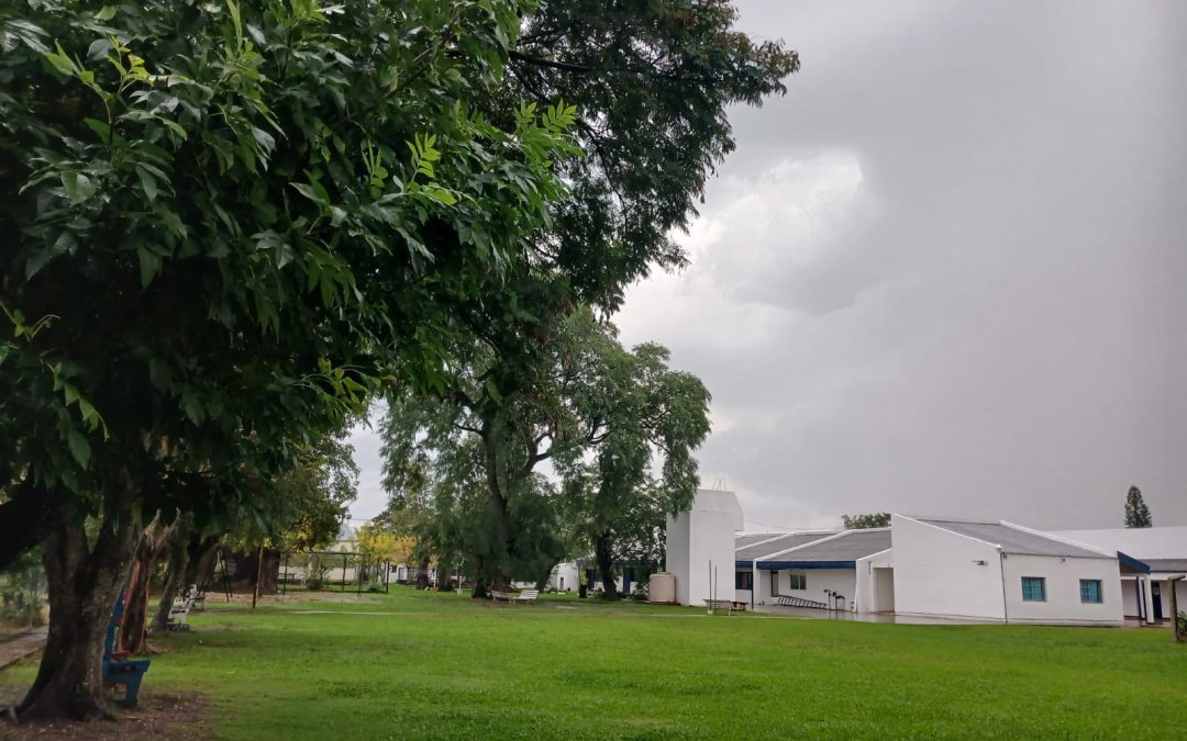 Se aproxima un sistema frontal: emiten alerta por tormentas para este sábado en la región