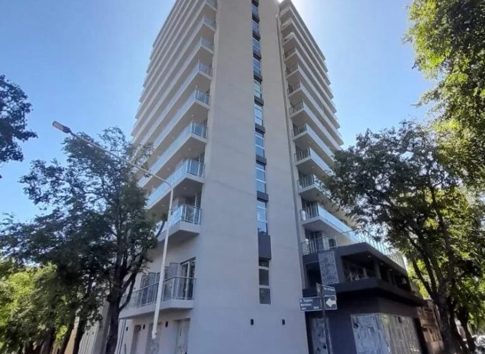 Los secretos del senador Kueider en el mismo edificio de los hermanos Tórtul, detenidos por corrupción