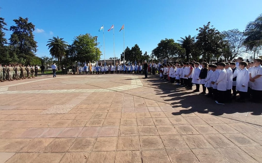 Con un nutrido acto, Villa del Rosario celebró el Día de la Bandera: «Es un símbolo de lo que somos»