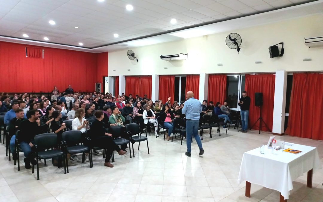 Se realizó con éxito la charla sobre Educación Emocional en Villa del Rosario