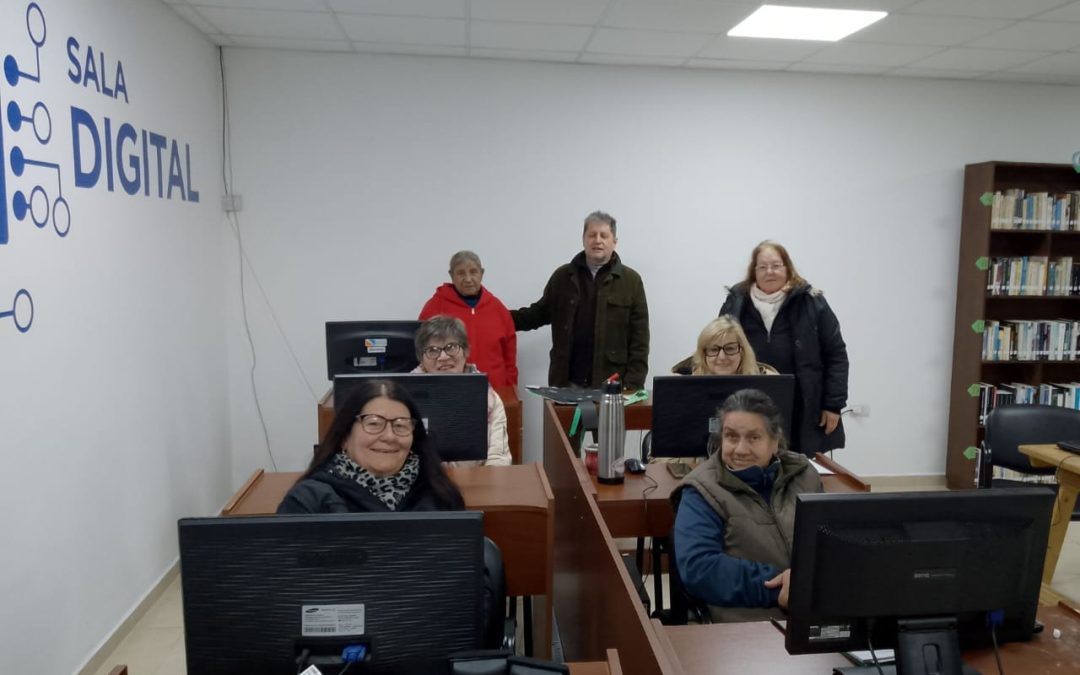 Finalizó la primera etapa del curso de computación para jubilados y pensionados en Villa del Rosario
