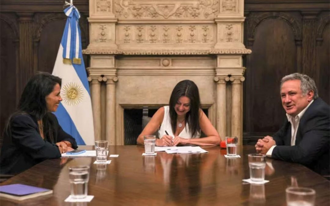 Escándalo de los alimentos: la investigación incluye a la ONG OEI que pagó a funcionarios de Milei