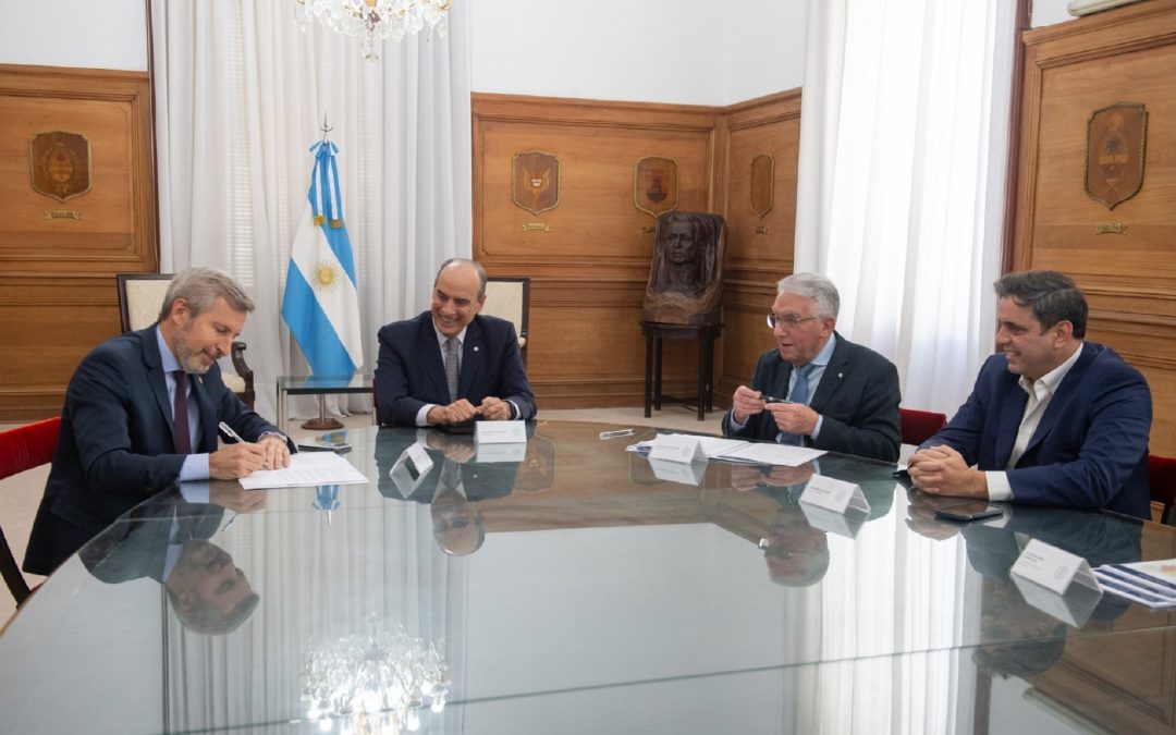 Frigerio es el primer gobernador en acordar con el gobierno nacional el reordenamiento de la obra pública