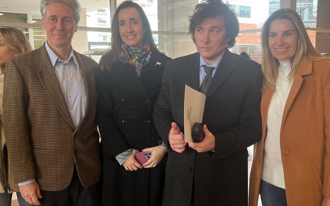 Los hermanos Etchevehere, procesados por estafa, entre ellos el candidato a gobernador de Milei