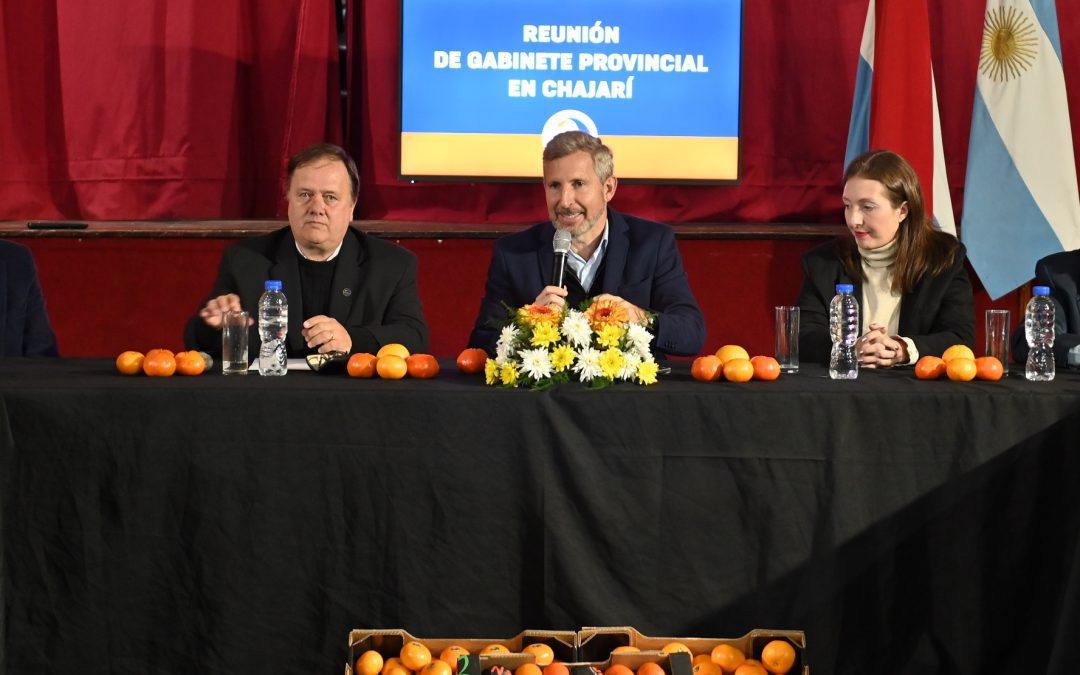 El gobernador Frigerio encabezó una reunión de gabinete conjunto en Chajarí