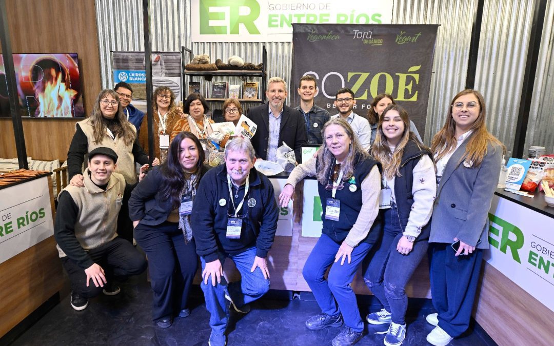 Frigerio visitó la Exposición Rural de Palermo que reúne a 44 empresas entrerrianas