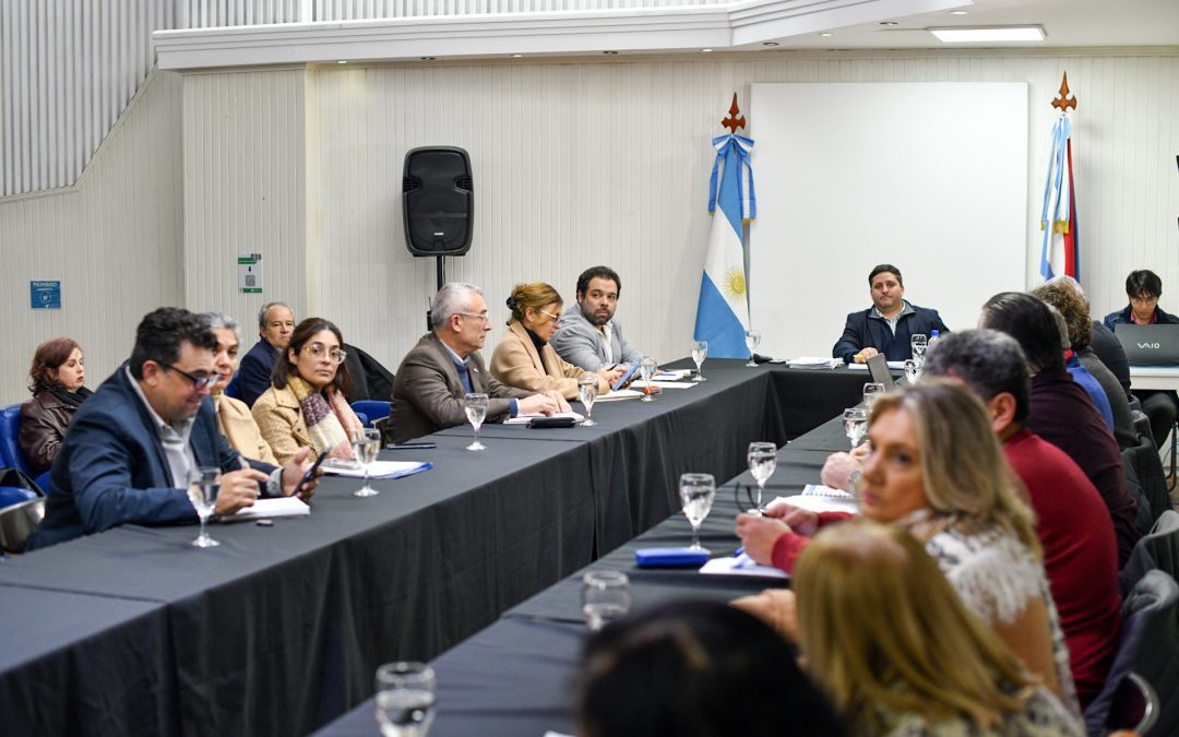 El gobierno convocó a paritaria a los gremios docentes para este martes