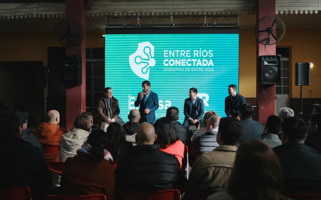 Frigerio presentó Entre Ríos Conectada en Diamante