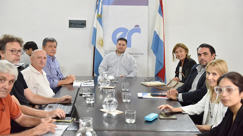 Ofertas salariales a estatales y docentes se harán en simultáneo esta tarde