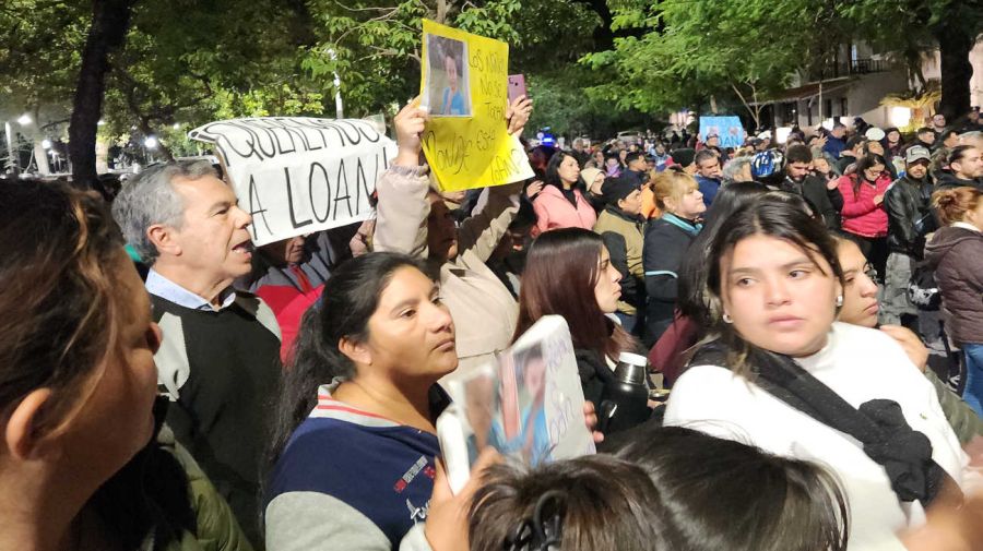 Multitudinaria marcha llevó el reclamo por Loan hasta las puertas de la residencia del gobernador Gustavo Valdés