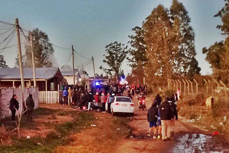 Vecinos prendieron fuego la vivienda de un hombre denunciado de haber abusado de una menor