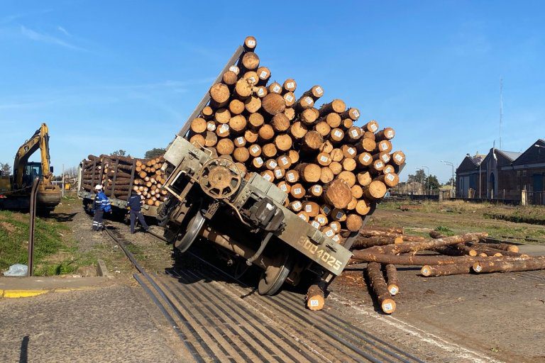 Un tren descarriló cuando llegaba a la estación de Concordia