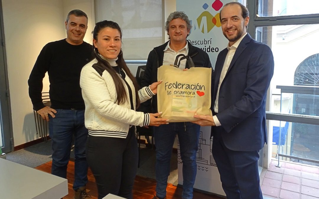 El intendente de Federación acordó convenio turístico para 6.000 trabajadores municipales de Montevideo