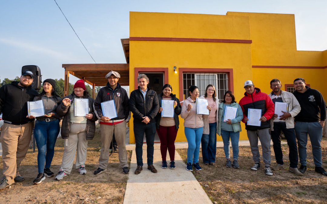 El municipio de Federación entregó viviendas del programa RENABAP