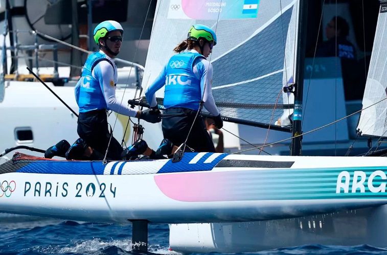 Argentina logró su segunda medalla en París 2024: la vela consiguió la plateada