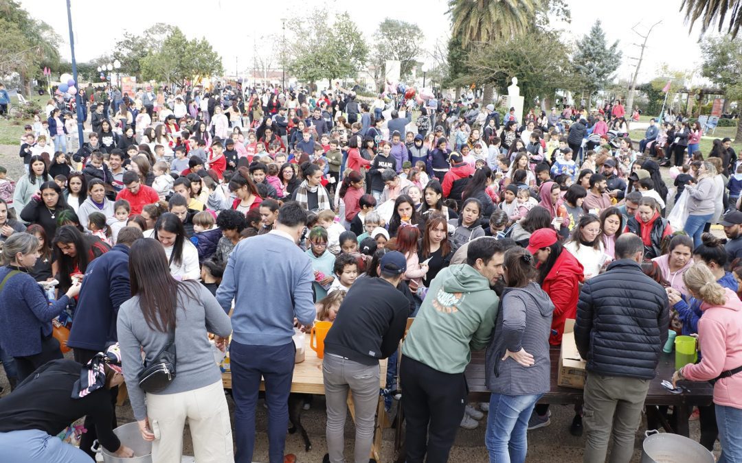 Con nutrida convocatoria de niños y niñas, Villa del Rosario celebró el Día de las Infancias