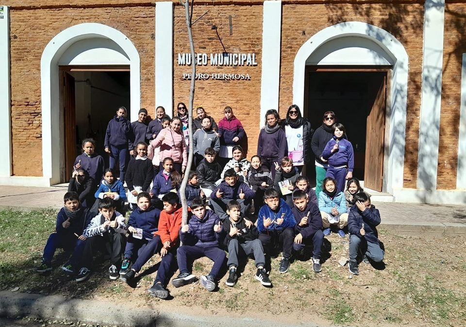 Alumnos y docentes visitaron el museo de Santa Ana