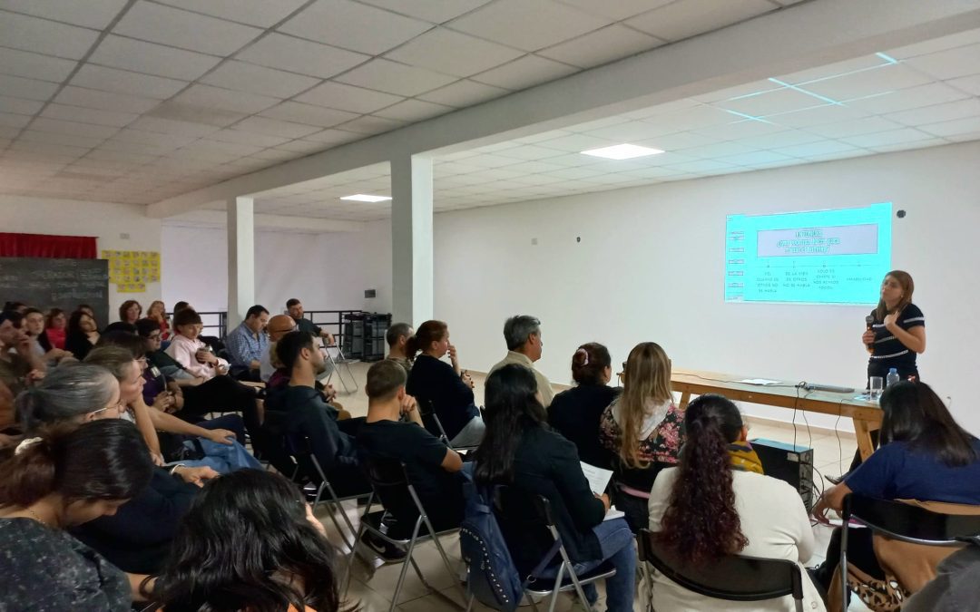Con buena convocatoria, se realizó la charla sobre Bullying en Villa del Rosario