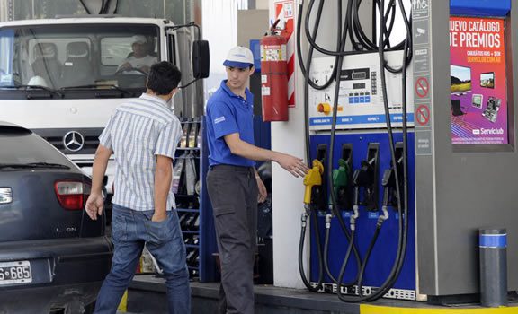 Las naftas aumentaron 5% en 45 días, pero las petroleras ya no informan los incrementos