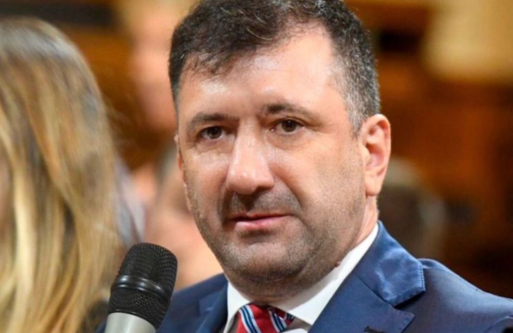 Revés para el gobierno en un lugar clave: Lousteau dejó a Kueider sin la Bicameral de Inteligencia