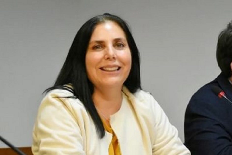 Gabriela Lena cargó contra los docentes: «Perjudican a nuestros gurises», dijo la diputada