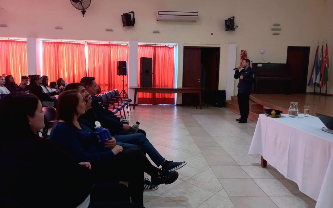 Brindaron charla sobre ciberdelitos a estudiantes de Villa del Rosario
