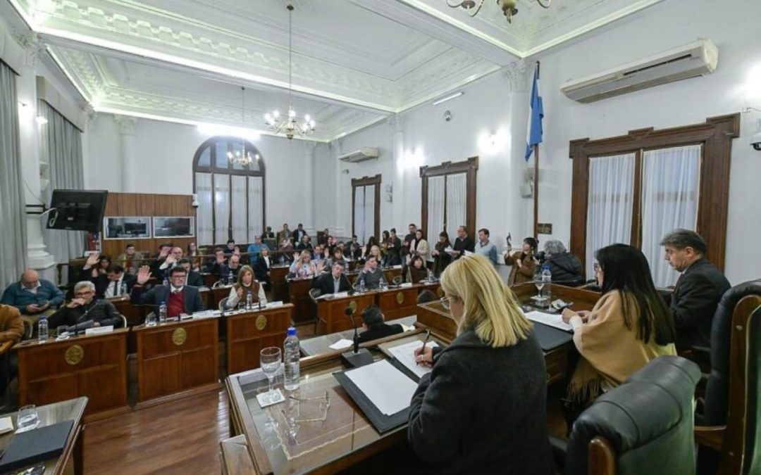 El Senado aprobó resolución para frenar el acceso a contratos, empleados y subsidios