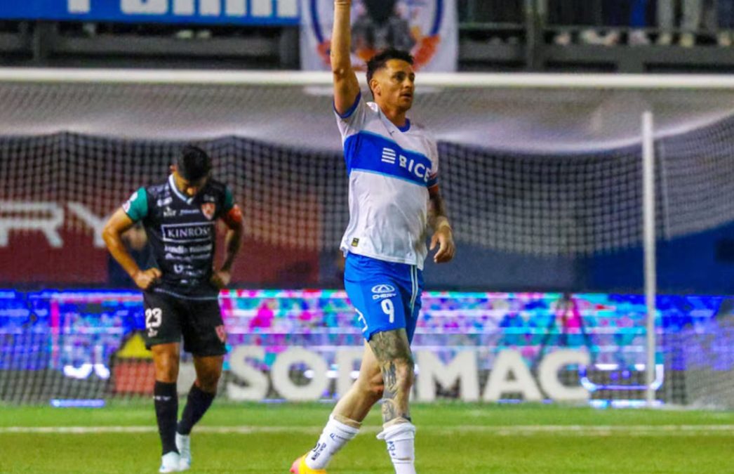 El chajariense Fernando Zampedri hace historia en Chile: El «Toro» igualó al máximo goleador de la Universidad Católica