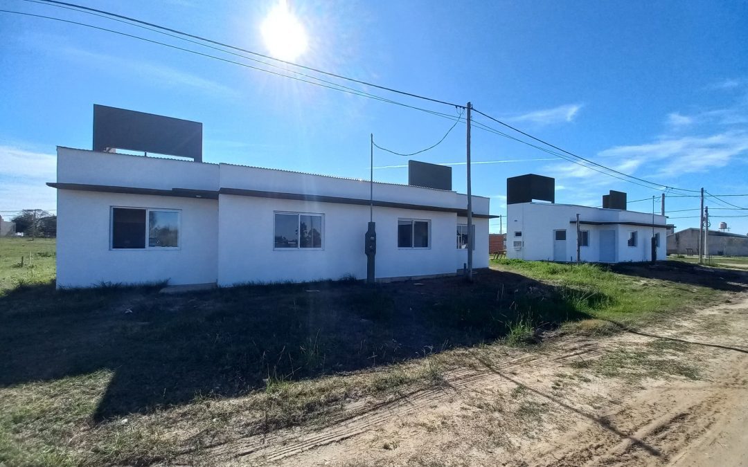 Este martes entregarán las primeras viviendas construidas con fondos municipales