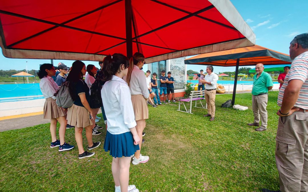Bravo supervisó trabajos en espacios públicos de Federación de cara a la temporada turística