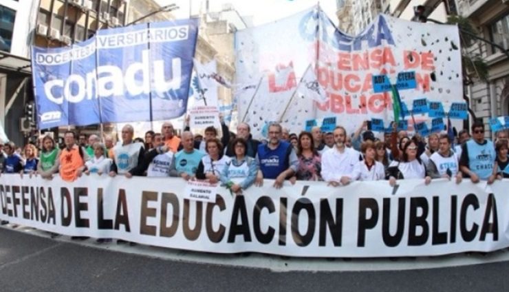 Gremios docentes universitarios lanzaron un paro para mañana tras ratificación del veto